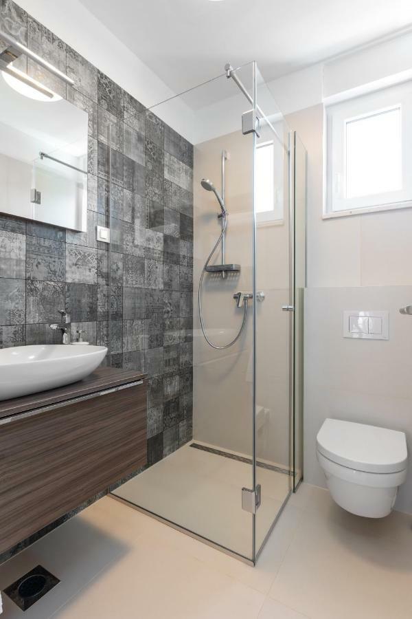Luxury Apartment La Mer Murter Ngoại thất bức ảnh